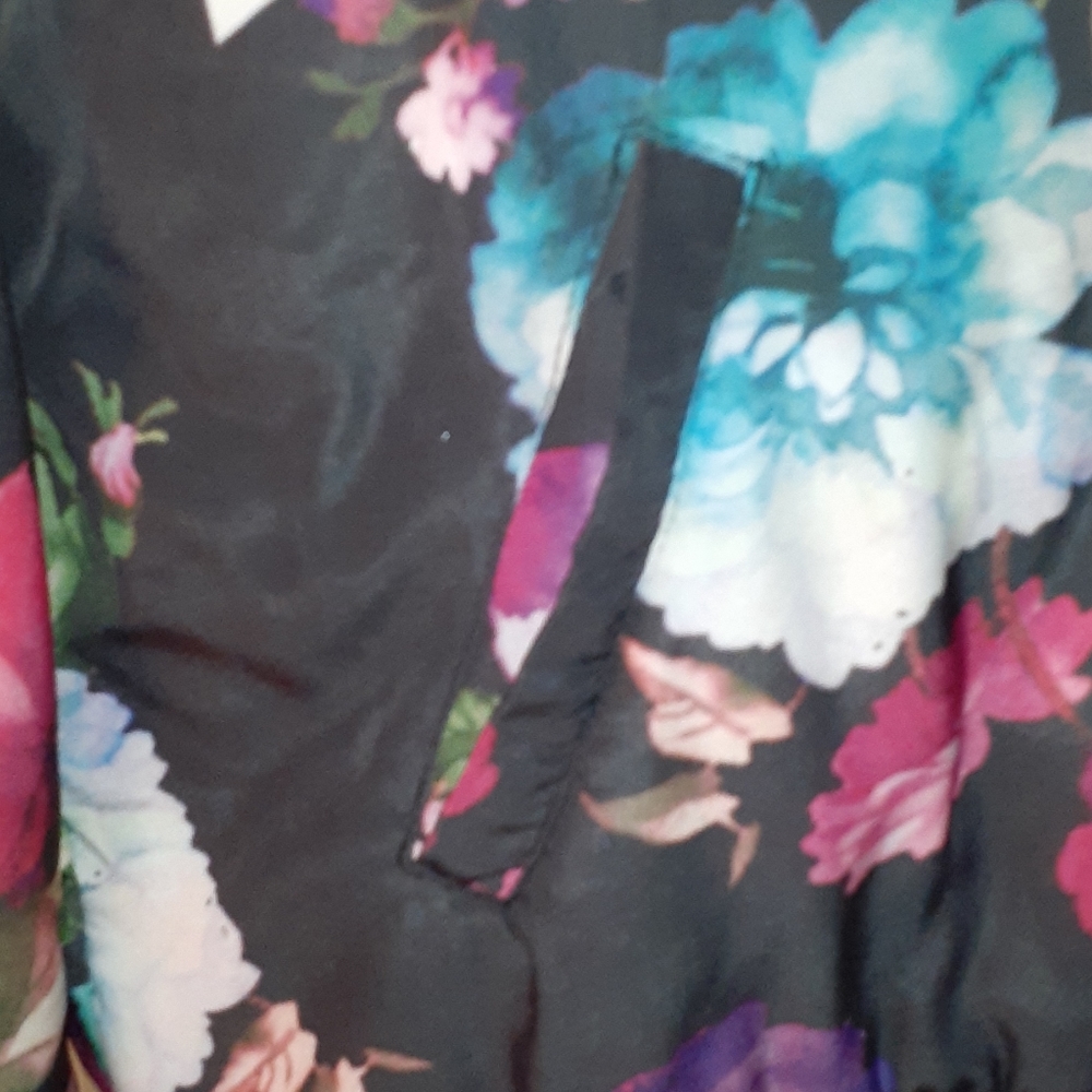 SOLD Forever 21 Quilted Flower Jacket - Picture 4 of 8